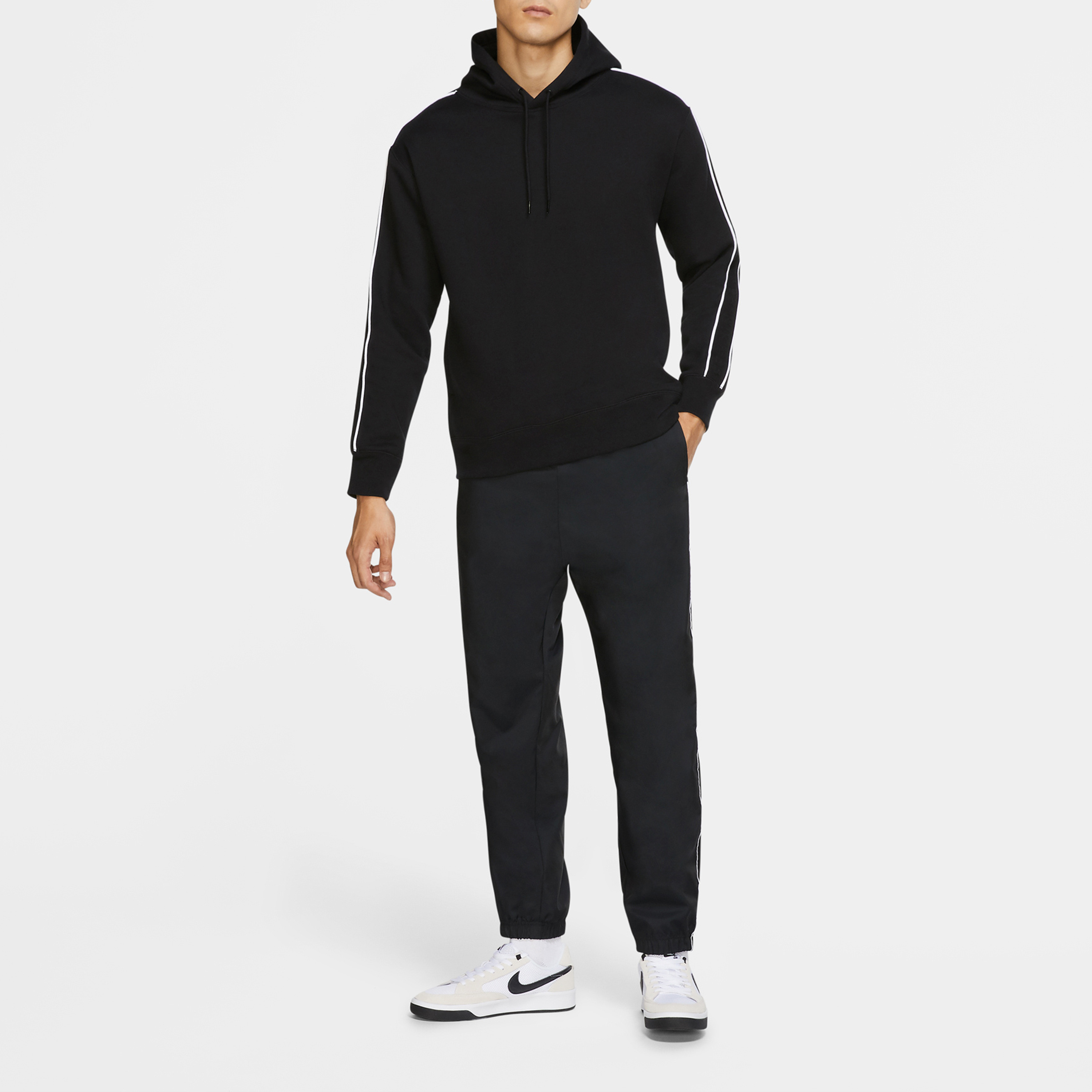 Nike Sports Pants Men’s Black Moderate