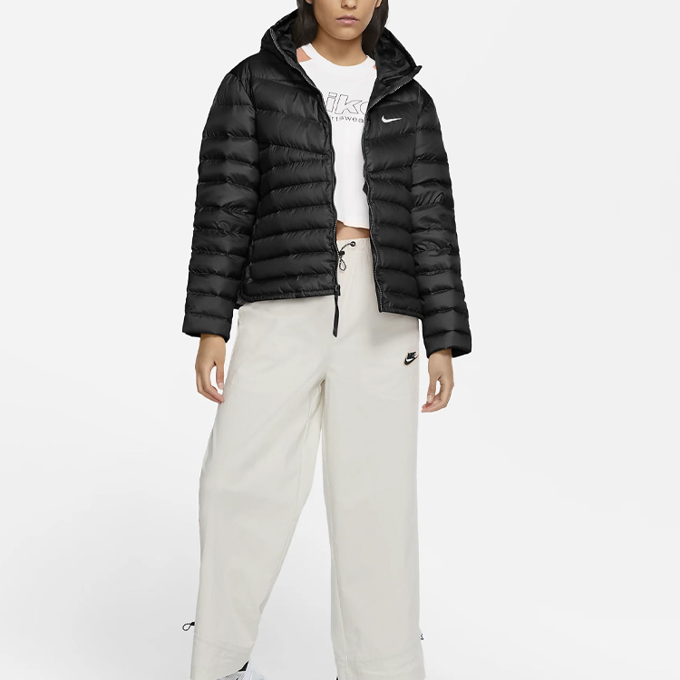 Женская куртка Nike Football Sportswear Windrunner Down (черная) — фото 5