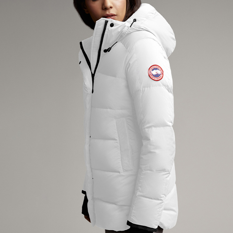 Женская куртка Canada Goose Alliston Jacket (черная) — фото 4