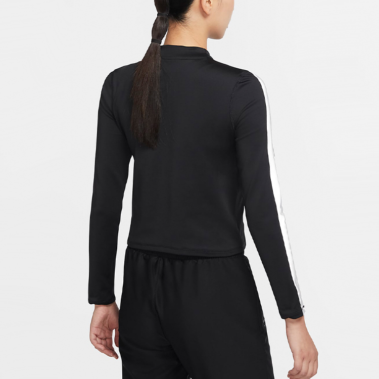 Женская футболка Nike Midlayer (черная) — фото 5