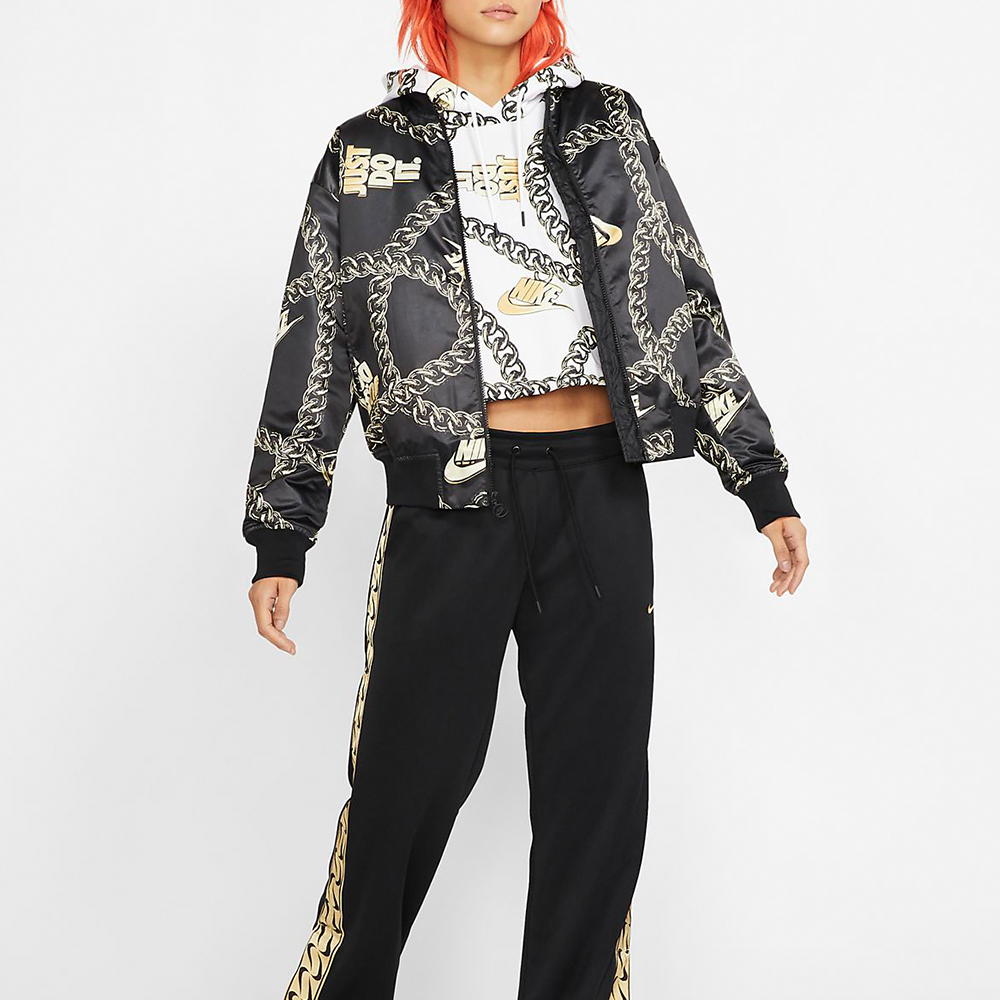 Женская куртка Nike Sportswear Synthetic Fill Icon Clash (черная) — фото 7