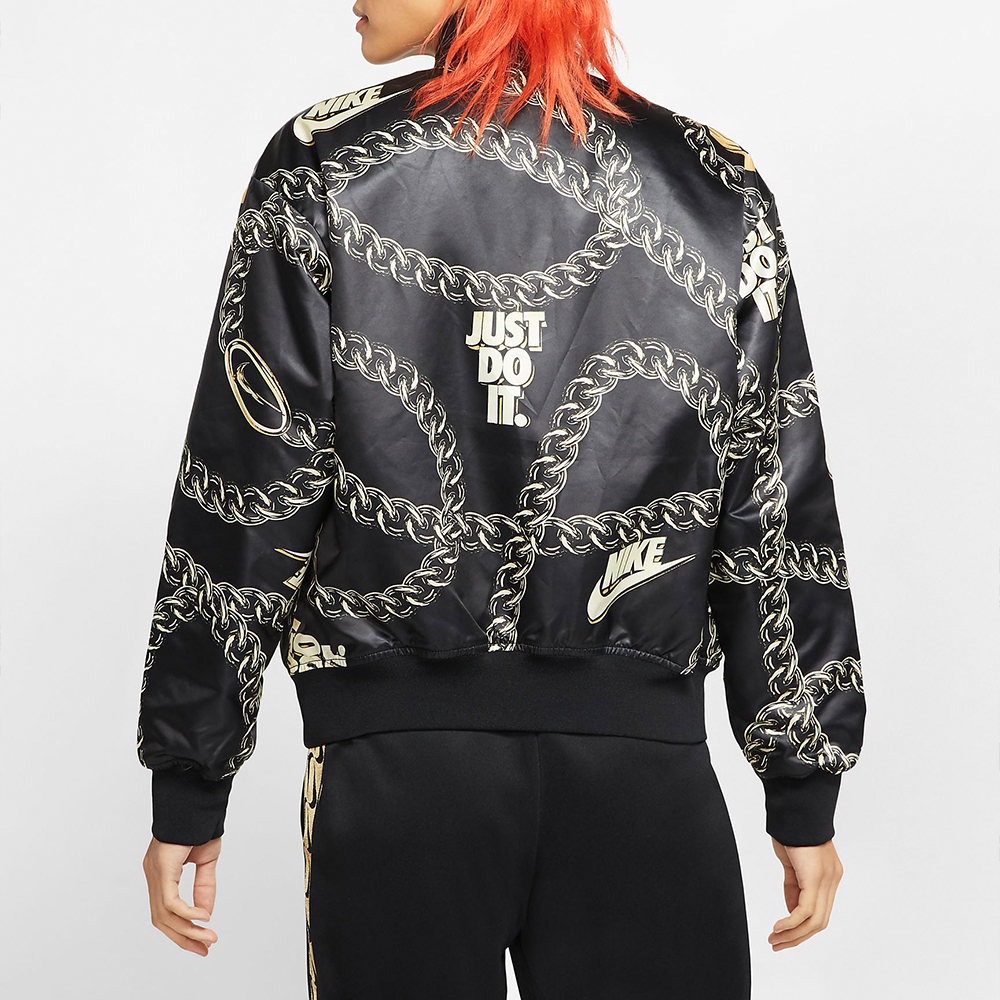 Женская куртка Nike Sportswear Synthetic Fill Icon Clash (черная) — фото 5