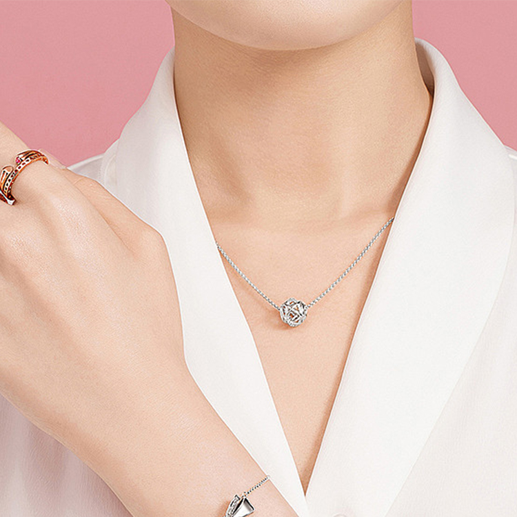 Женское necklace Pandora 925 (серебряное) — фото 2