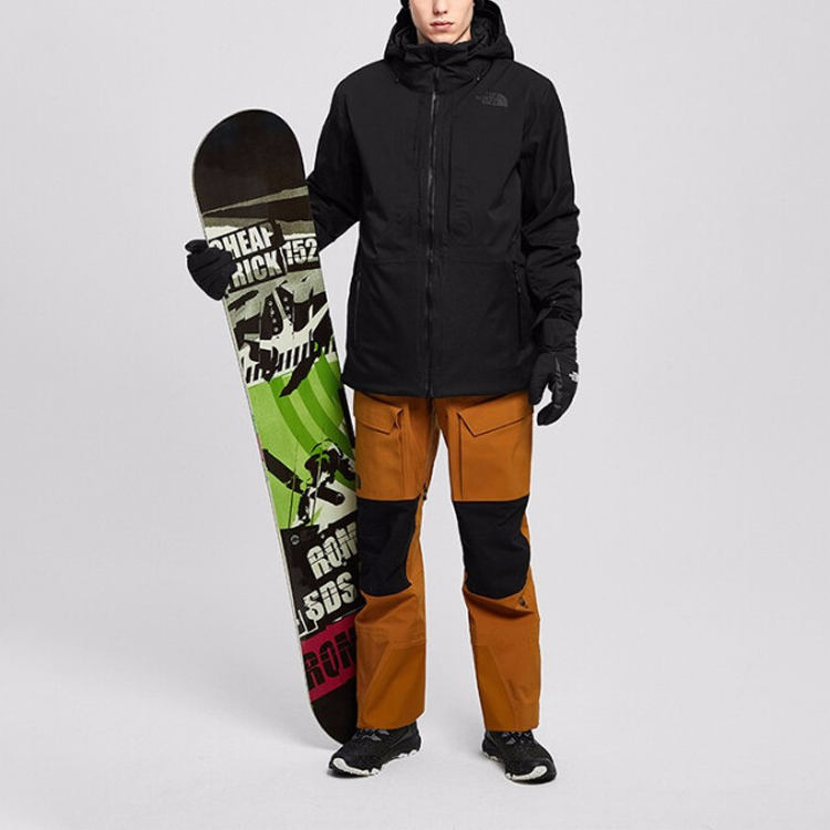 Мужская куртка The North Face THE NORTH FACE (черная) — фото 4