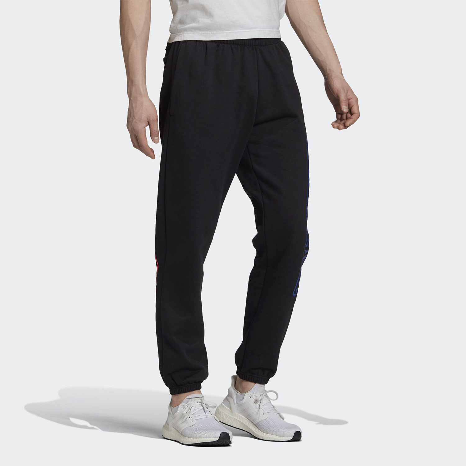 Штаны adidas 3-Stripes Graphic (черные) — фото 6