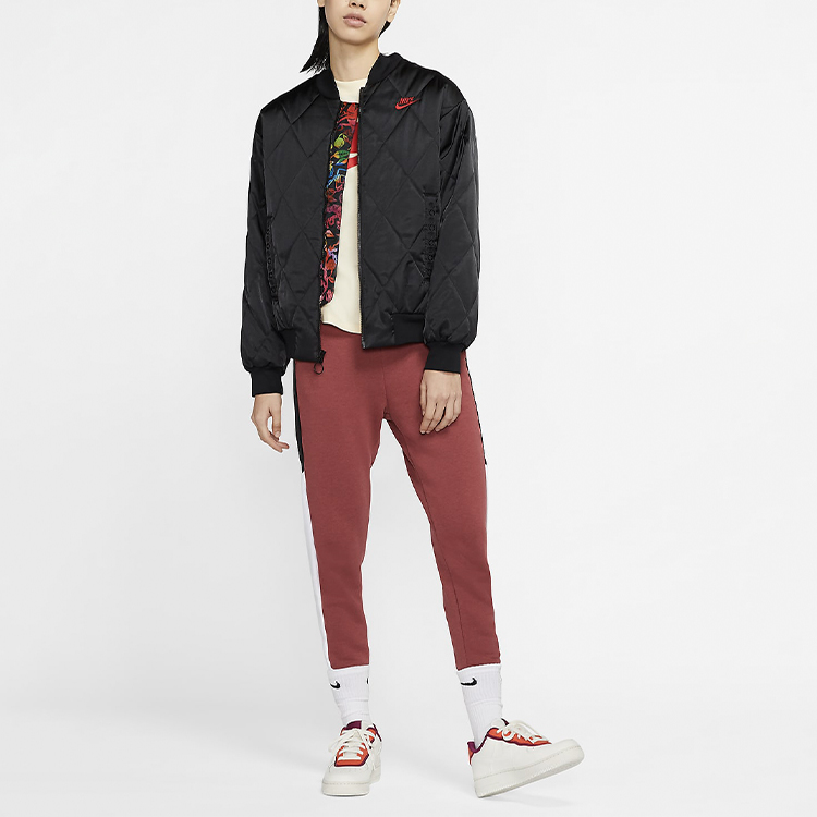 Женская куртка Nike Sportswear Synthetic-Fill (черная) — фото 4
