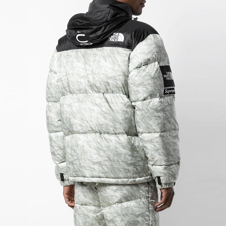 Куртка Supreme x The North Face Paper Print Nuptse Jacket (серая) — фото 7