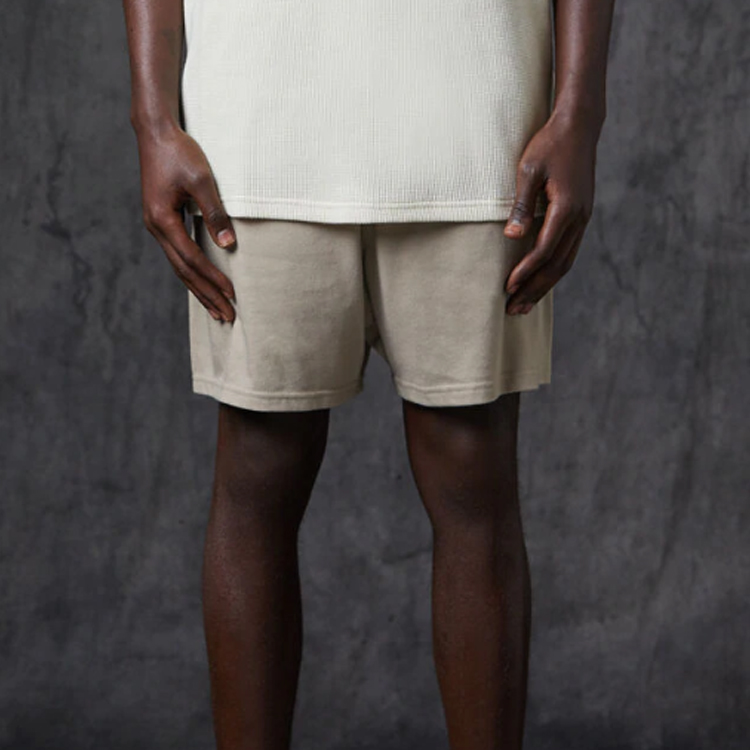 Шорты Fear of God Essentials Lounge Shorts (коричневые) — фото 2