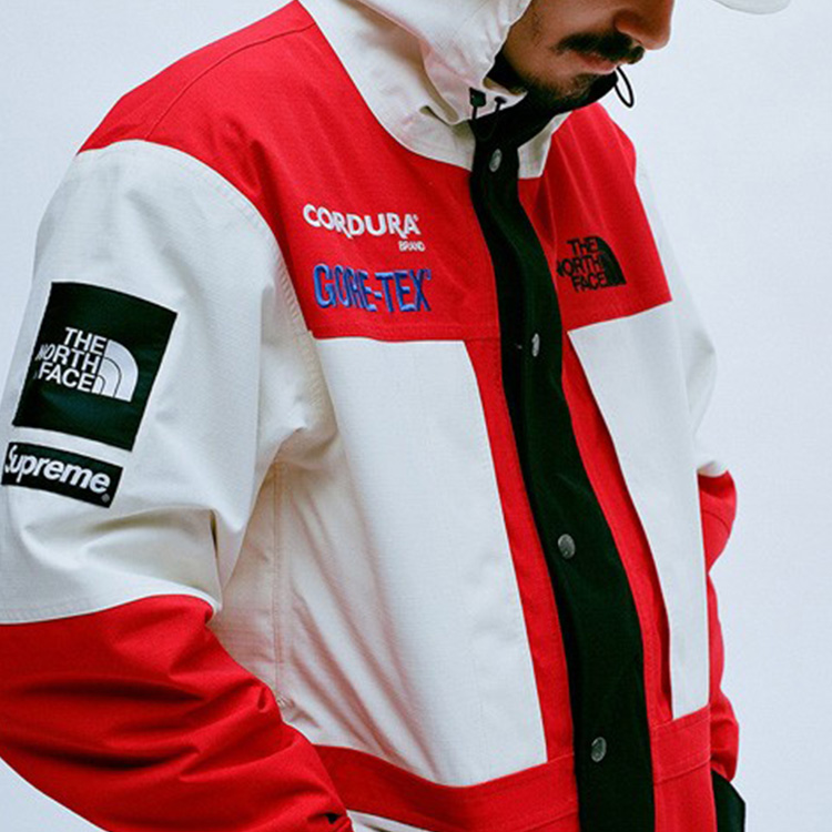 Supreme FW18 TNF Expedition Jacket White   