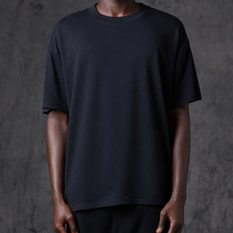 Футболка Fear of God Essentials (черная) — фото 3