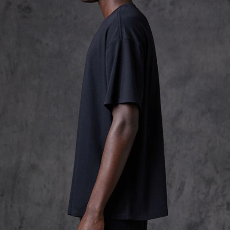 Футболка Fear of God Essentials (черная) — фото 5