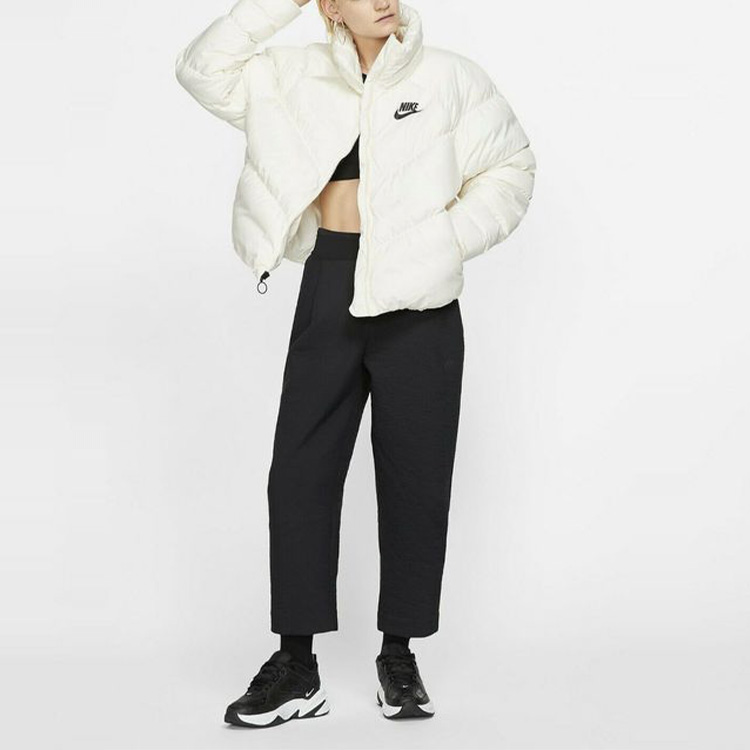 Женская куртка Nike Puff Jacket (белая) — фото 4