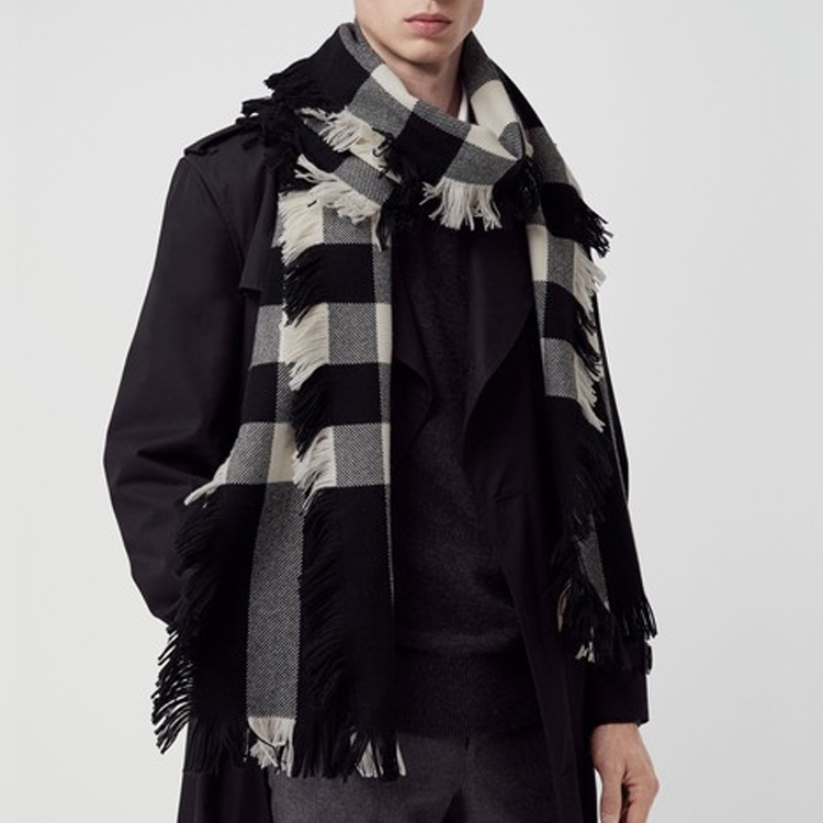 Шарф Burberry Check (черно-белый) — фото 4