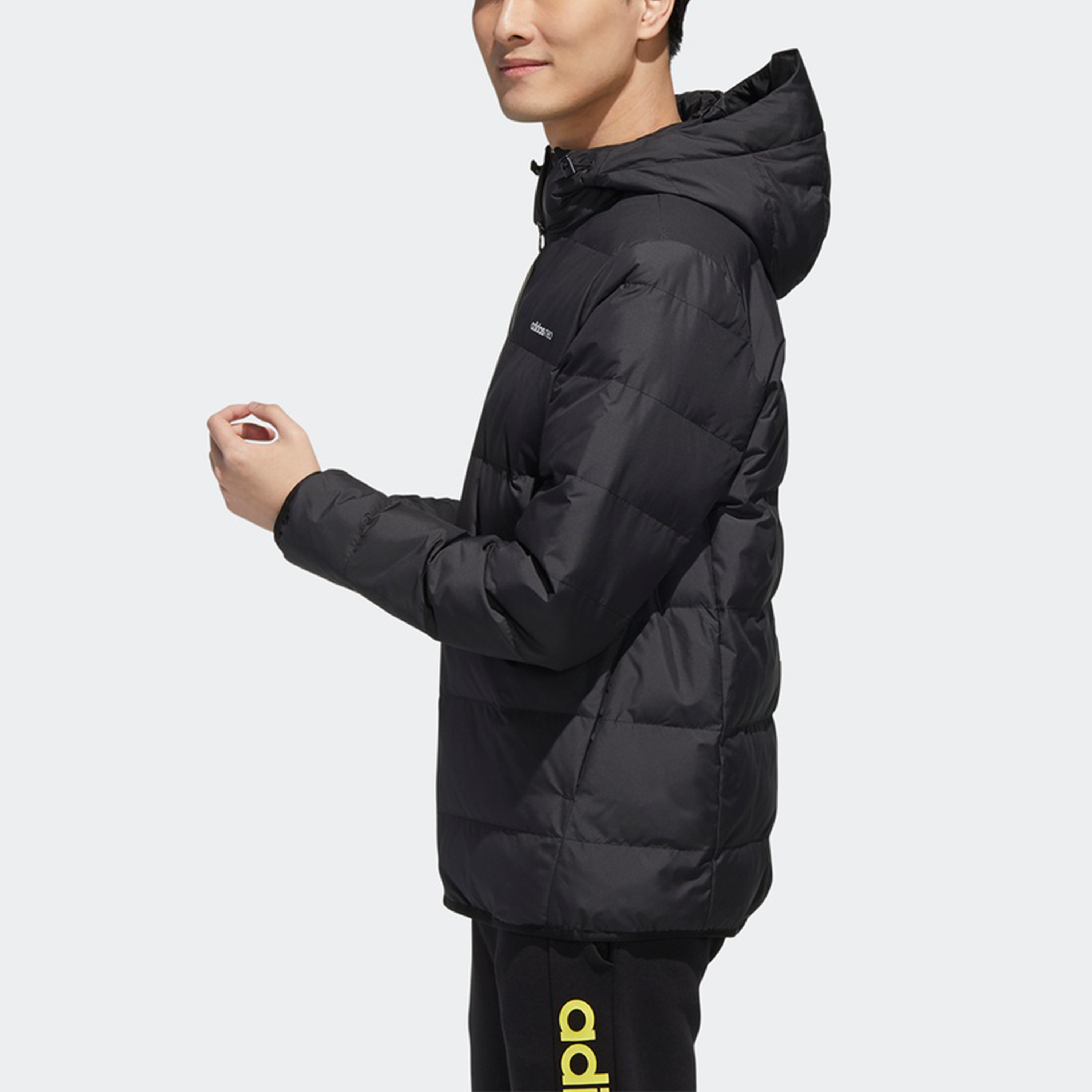 Мужской пуховик adidas neo M Trans Dwn Jkt (черный) — фото 6