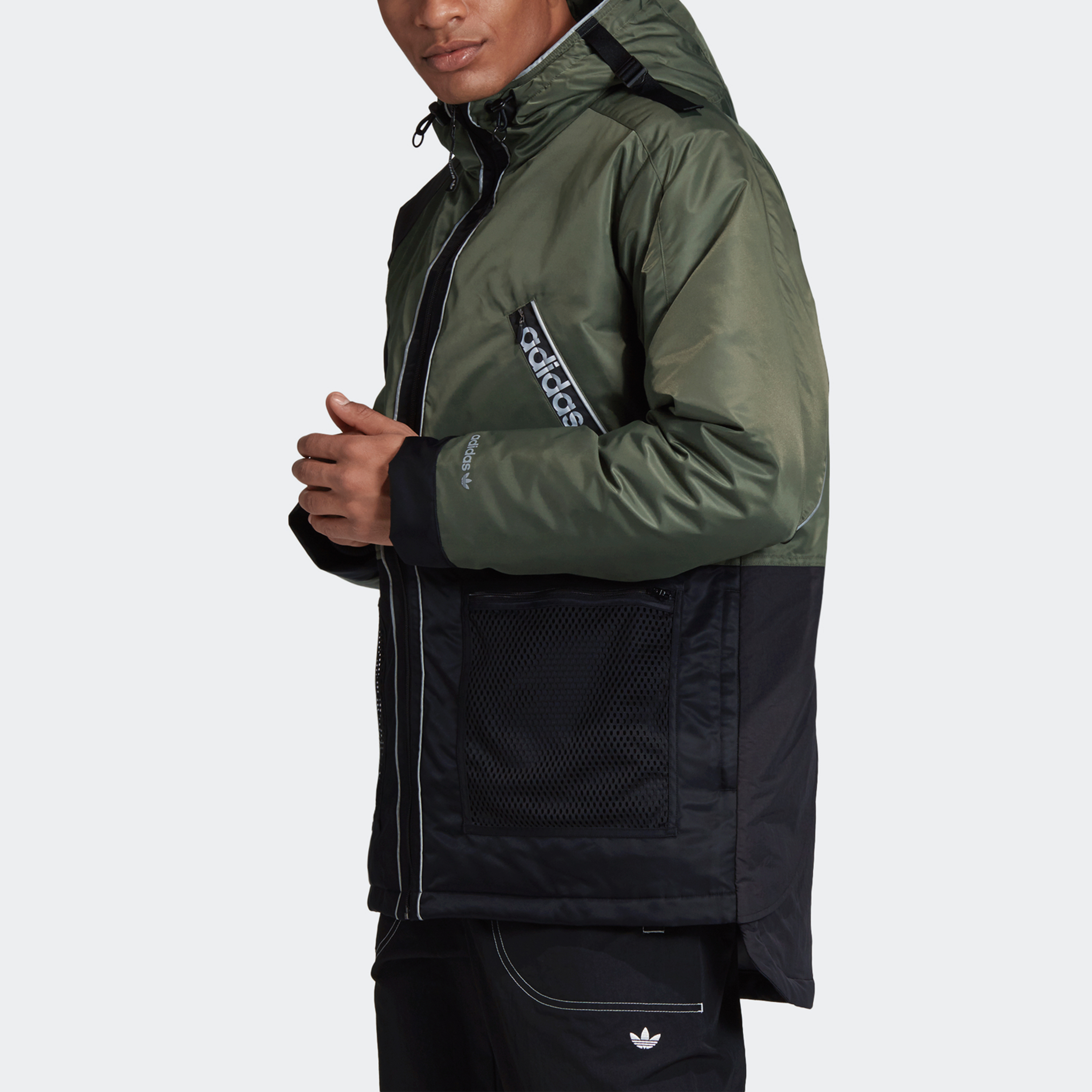 Мужская куртка adidas originals Adventure (черно-зеленый) — фото 5