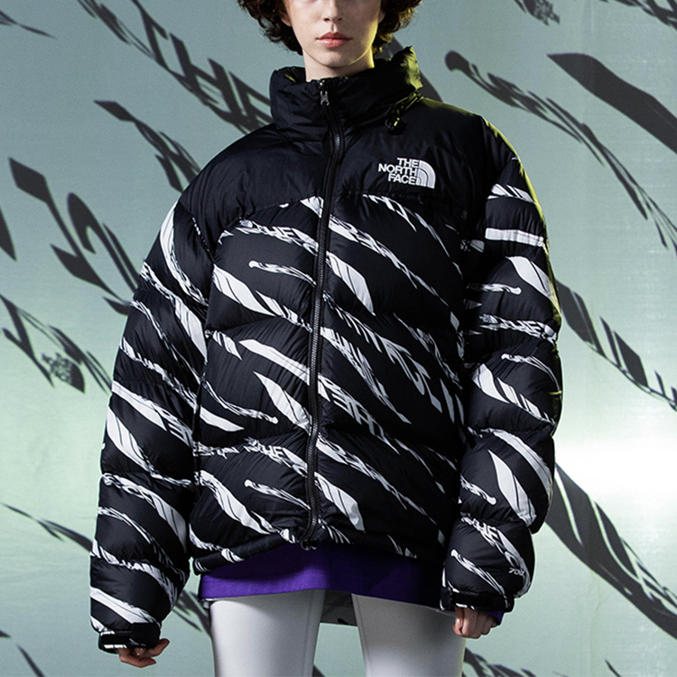 Пуховик The North Face Down Parka (черный) — фото 3
