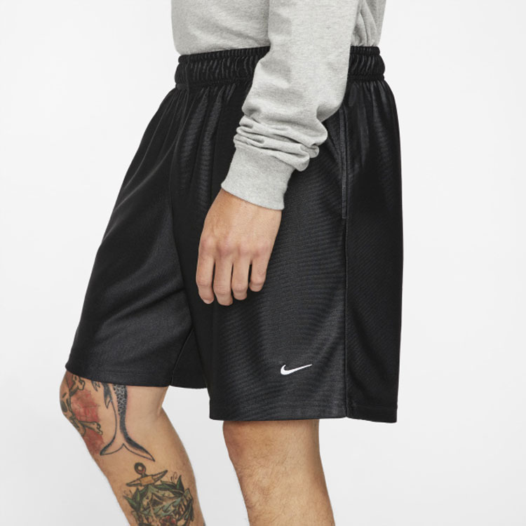 Мужские шорты Nike Lab Shorts (черные) — фото 6