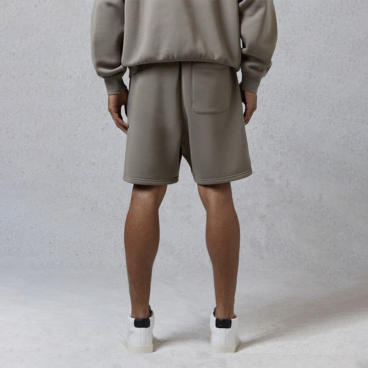 Шорты Fear of God Essentials Sweat Shorts Taupe (серо-коричневые) — фото 4