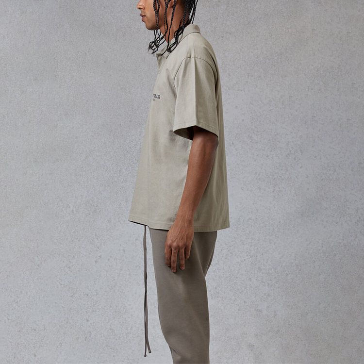 Унисекс поло Fear of God Essentials FW20 Polo Shirt Olive LogoPolo (оливковое) — фото 5