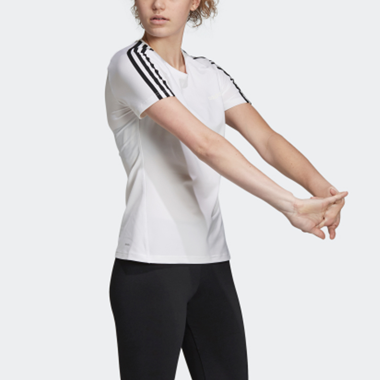 Женская футболка adidas (белая) — фото 6