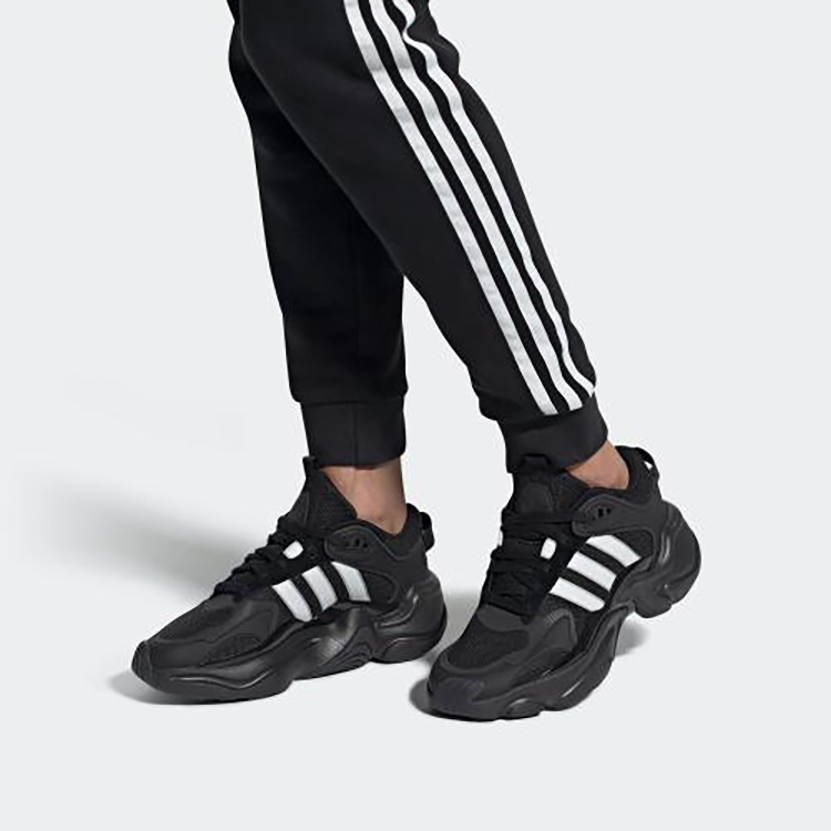 adidas originals Magmur Runner