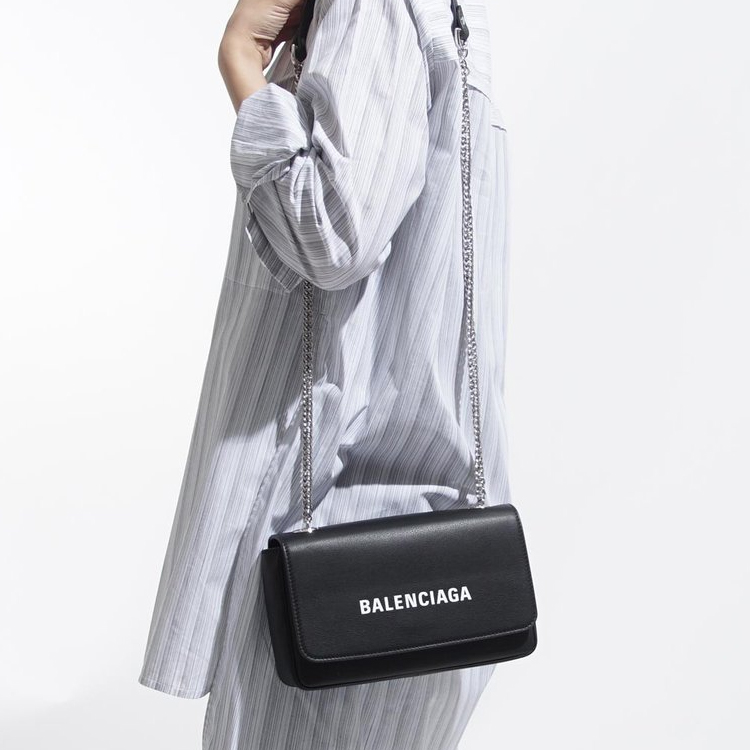 Женская сумка Balenciaga logo (черная) — фото 7