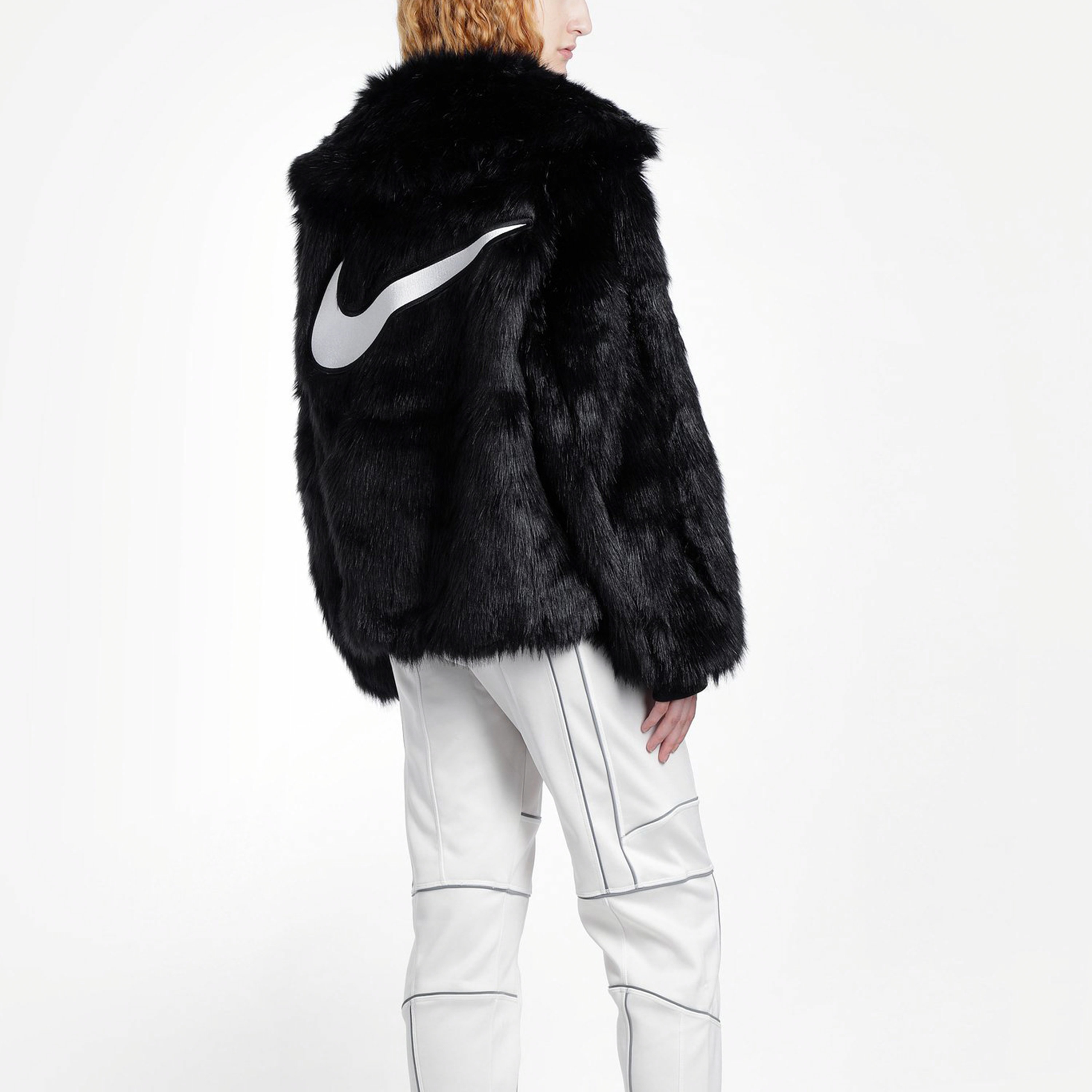 Женская куртка Nike x Ambush Wmns Nrg Ca Jacket (черная) — фото 7