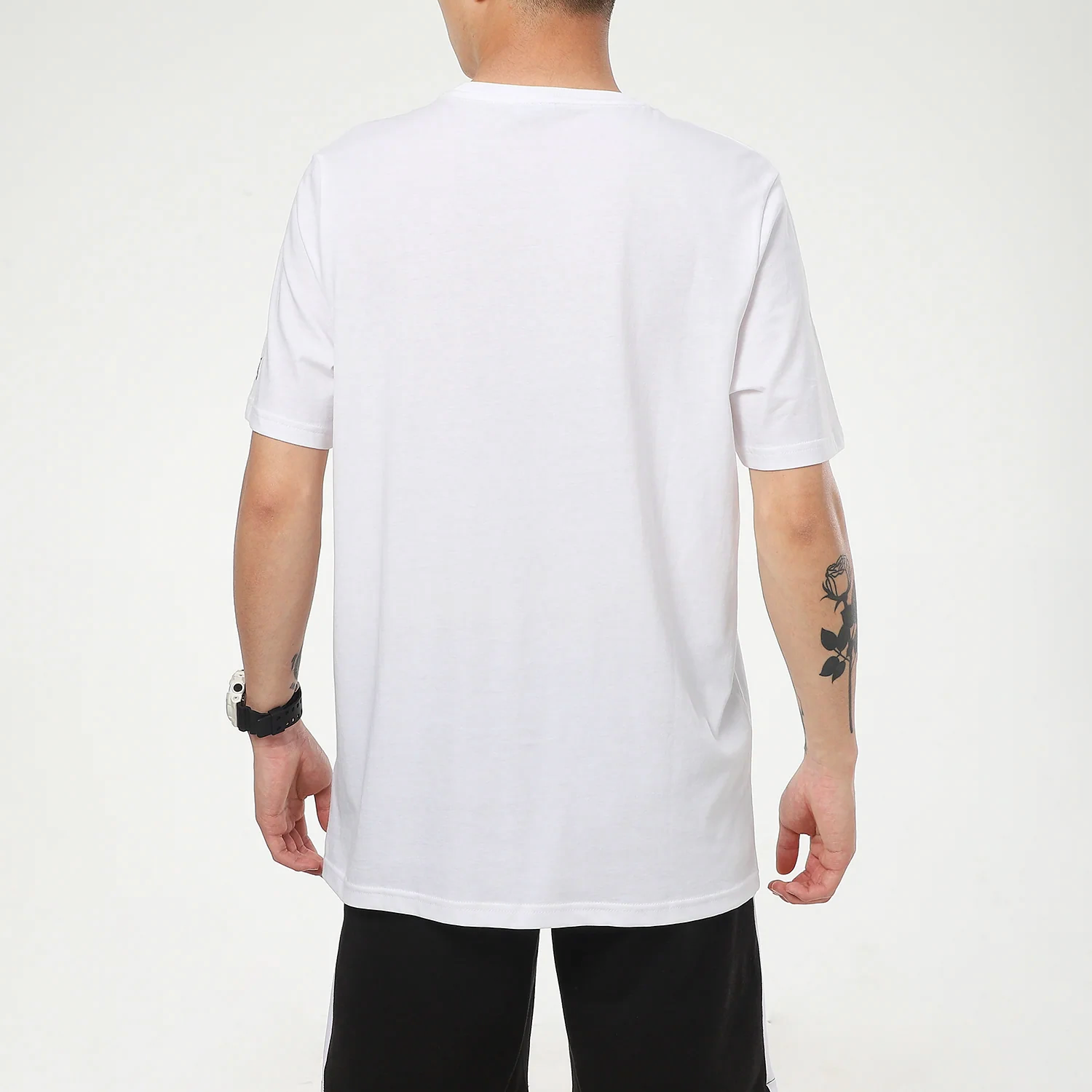 Мужская футболка PUMA Summer Streetwear (белая) — фото 5