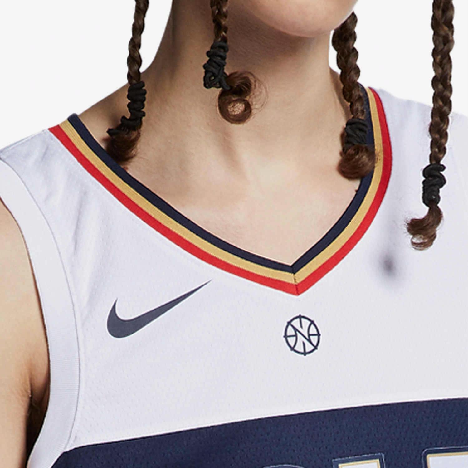 Мужская футболка Nike Earned Edition NBA SW (белая) — фото 4