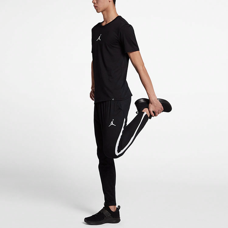 Мужская футболка Jordan Iconic T (черная) — фото 4