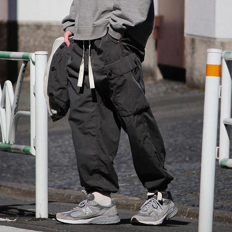 Штаны nanamica SS22 Easy Cargo Pants (однотонные) — Дымчато-черный — фото 6