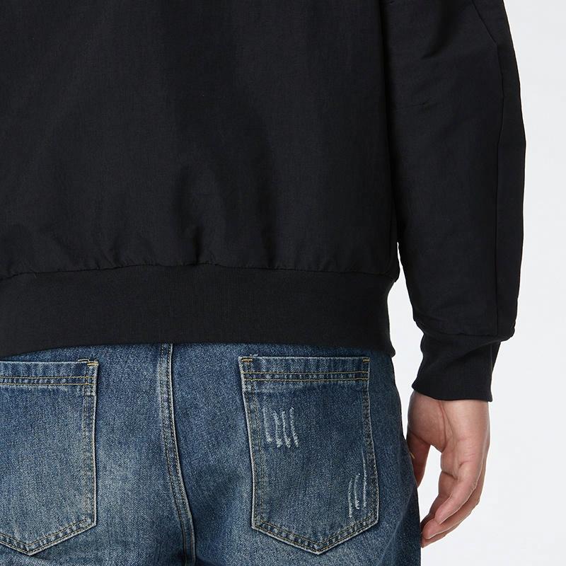 Мужская куртка adidas Th Jkt Bomb (черная) — фото 3