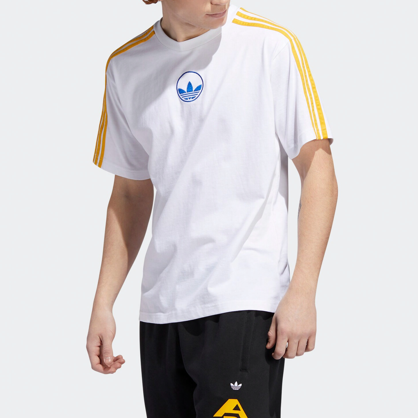 Мужская футболка adidas originals 3-STRIPES CIRCLE TREFOIL (белая) — фото 5