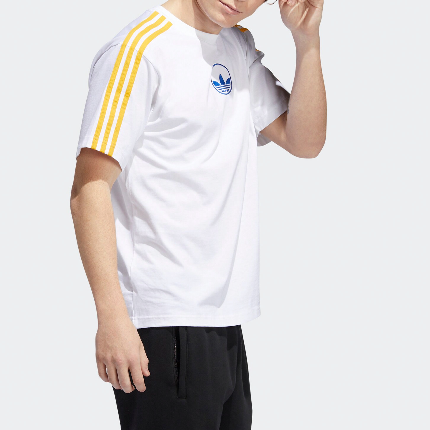 Мужская футболка adidas originals 3-STRIPES CIRCLE TREFOIL (белая) — фото 6