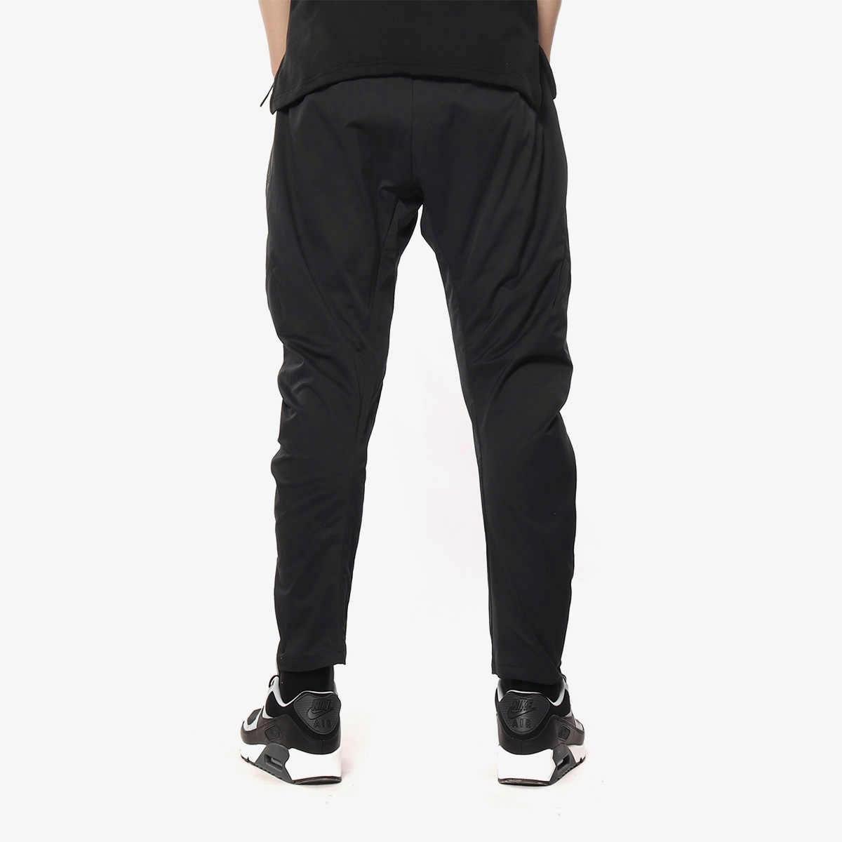 Мужские штаны Nike Sportswear Tech Pack (черные) — фото 6