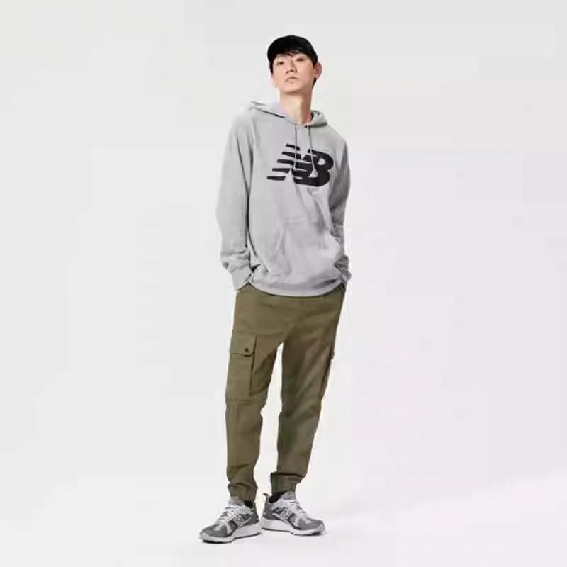 Мужское худи New Balance New Balance (серебристо-белое) — фото 5