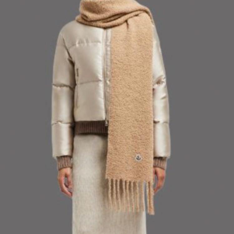 Женский шарф Moncler (коричневый) — фото 4