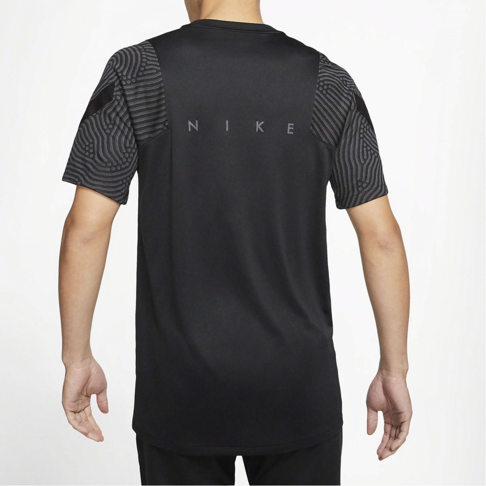 Мужская футболка Nike DRI-FIT STRIKE T (черная) — фото 4