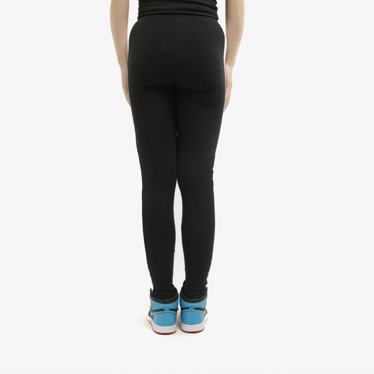 Женские штаны PUMA CLASSICS LOGO T7 (черный) — фото 5