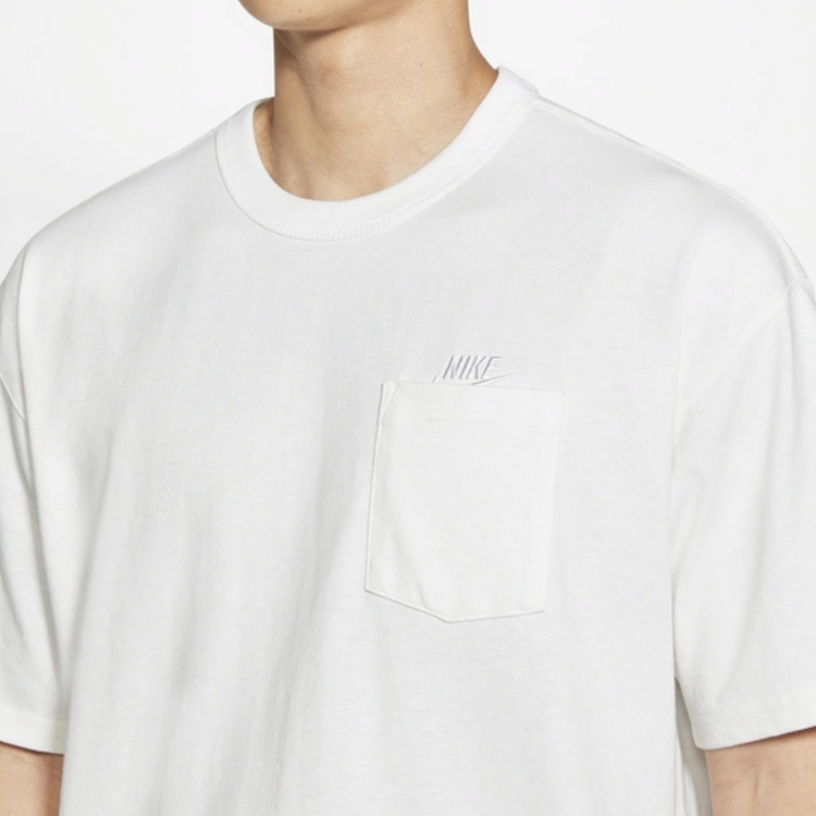 Мужская футболка Nike Sportswear Essentials (белая) — фото 5