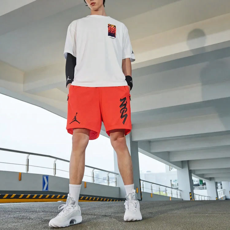 Мужская футболка Jordan Dri-FIT Zion (белая) — фото 3