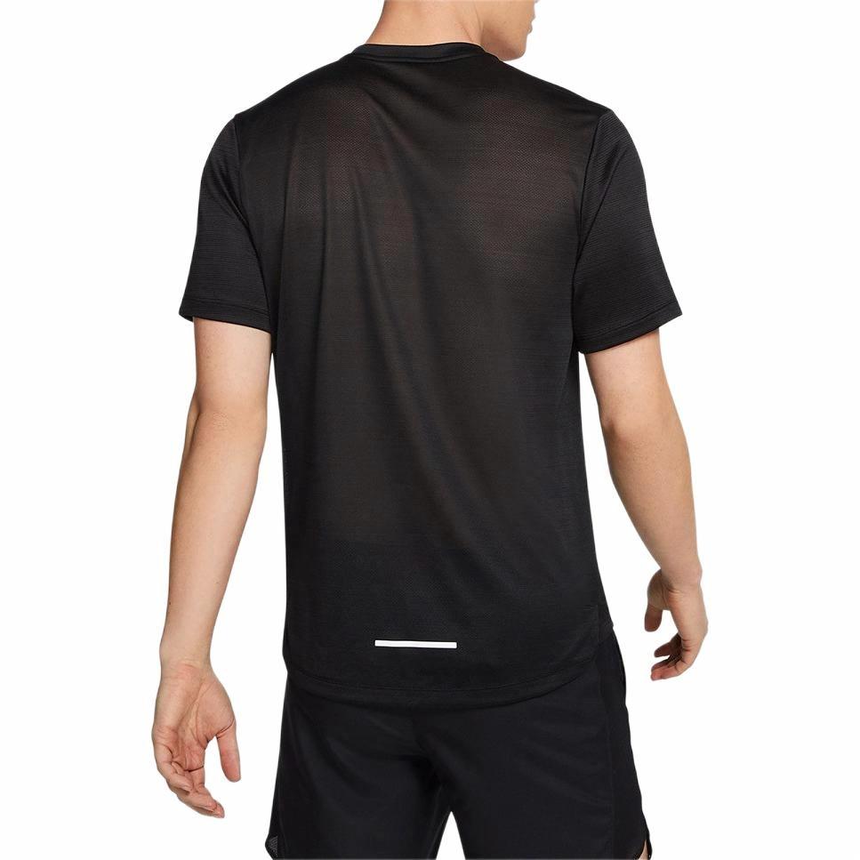 Мужская футболка Nike Miler Wild Run T (черная) — фото 5