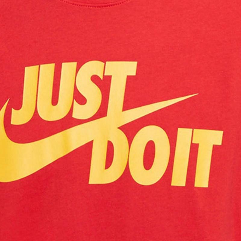 Мужская футболка Nike Sportswear JDI (красная) — фото 4