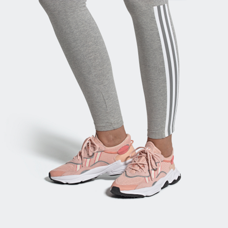 Женские кроссовки adidas originals Ozweego (розовый) — фото 6