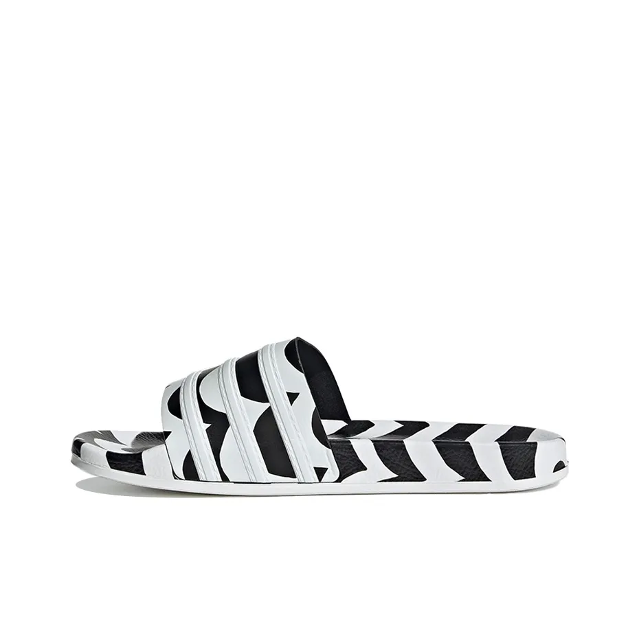 MARIMEKKO x adidas originals ADILETTE Slip Resistant Слипоны Женские Черный Белый