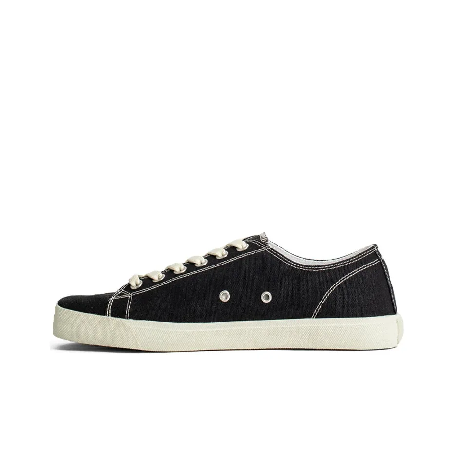 Maison Margiela Tabi Low Top Stylish Skateboarding Shoes Men's Black White