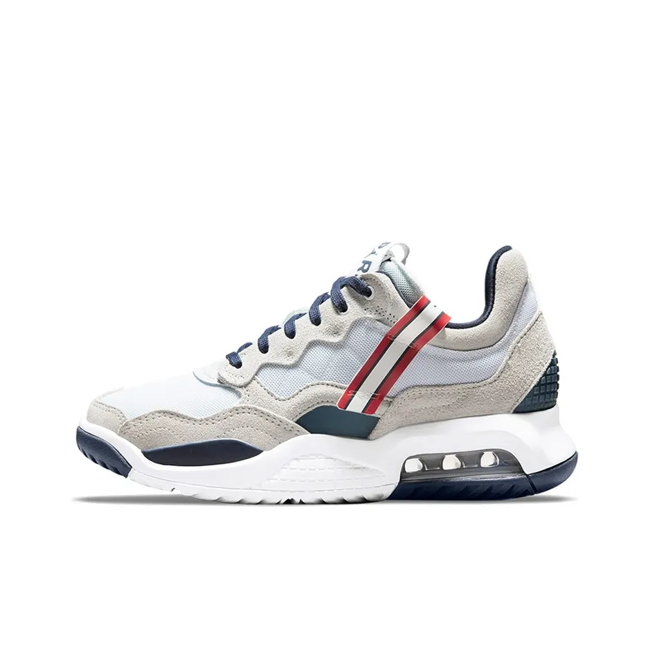 JORDAN MA2 Беговые кроссовки Low Топ Женские