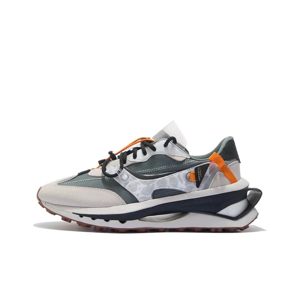 LiNing Shock absorbing And Wear resistant Sports Shoes Men