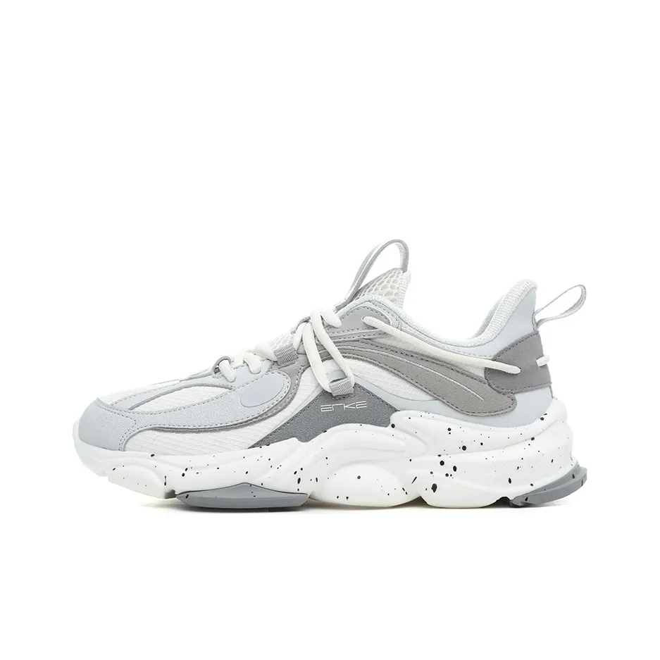 Erke Tien Wu Anti Slip Wear Resistant Low Top Casual Shoes Women's Ivory White