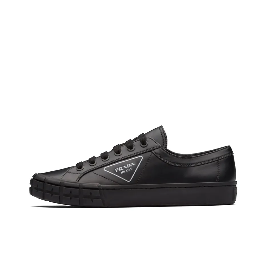 PRADA Cassetta Wheel Leather Low 'Black'